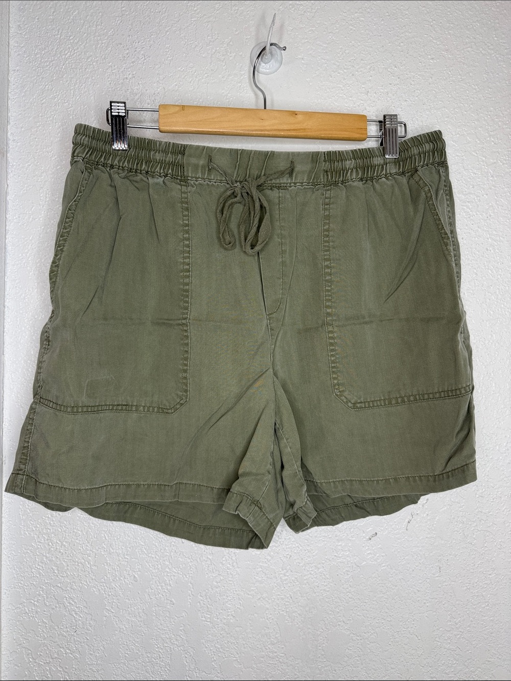 Stillwater Supply Co Olive Green Lightweight 100% Lyocell Pull-On Shorts Large